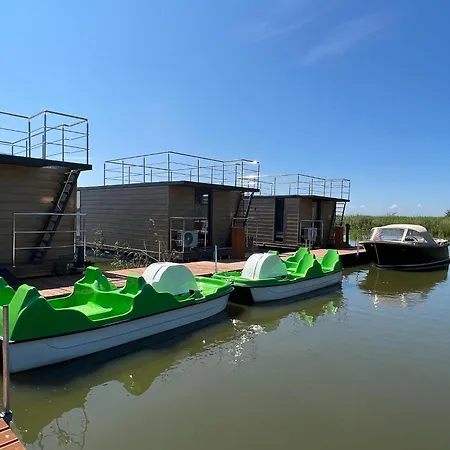 Houseboat By Jamno With Rooftop Terrace Łazy