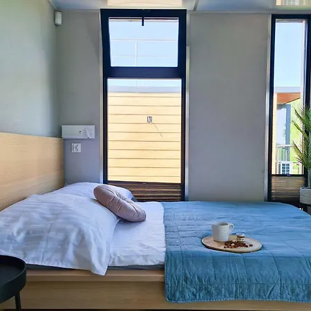 Luxury Houseboat For 3 People, By The Sea Botel