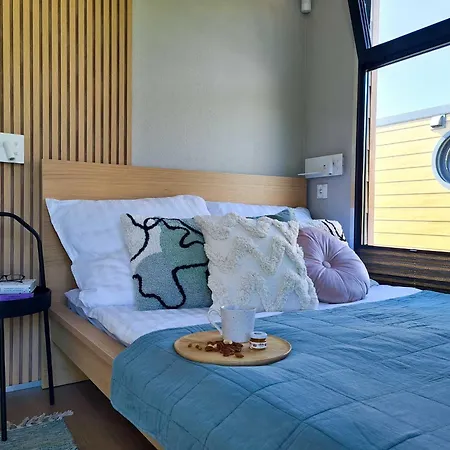 Luxury Houseboat For 3 People, By The Sea Botel *